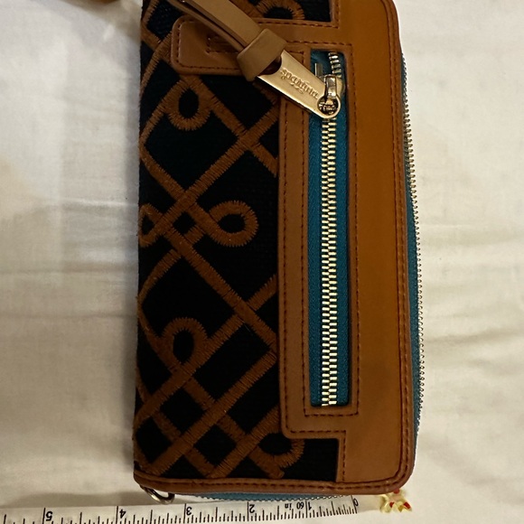 Spartina 449 Wristlet Wallet - Picture 2 of 6